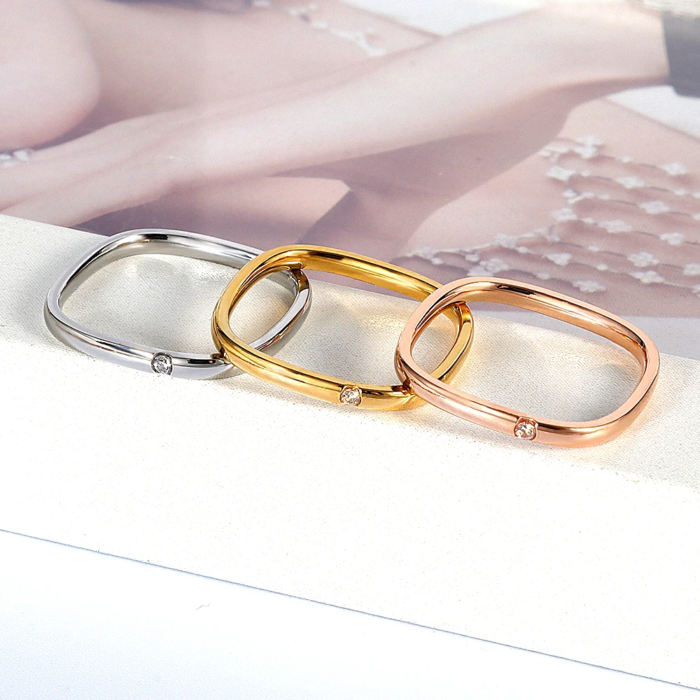 Trendy Classic Stainless Steel Jewelry Rose Gold Color Square Shape Crystal Ring Love Women Finger Ring Party Gift Wholesale