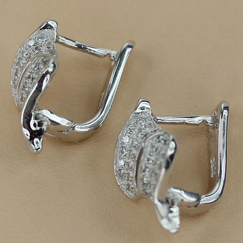 SHUNXUNZE الفاخرة تخفيض السعر بيع بوهيميا المشاركة أقراط للنساء نماذج الانفجار الأبيض مكعب زركونيا الروديوم مطلي R3238