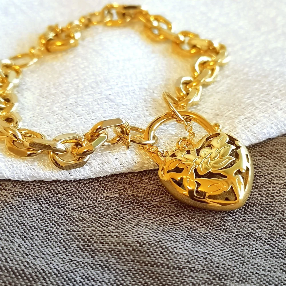 18 Karat vergoldetes 7 mm Kettenbreites Herz-Belcher-Vorhängeschloss für Damen, solider Armbandschmuck – Detail 1