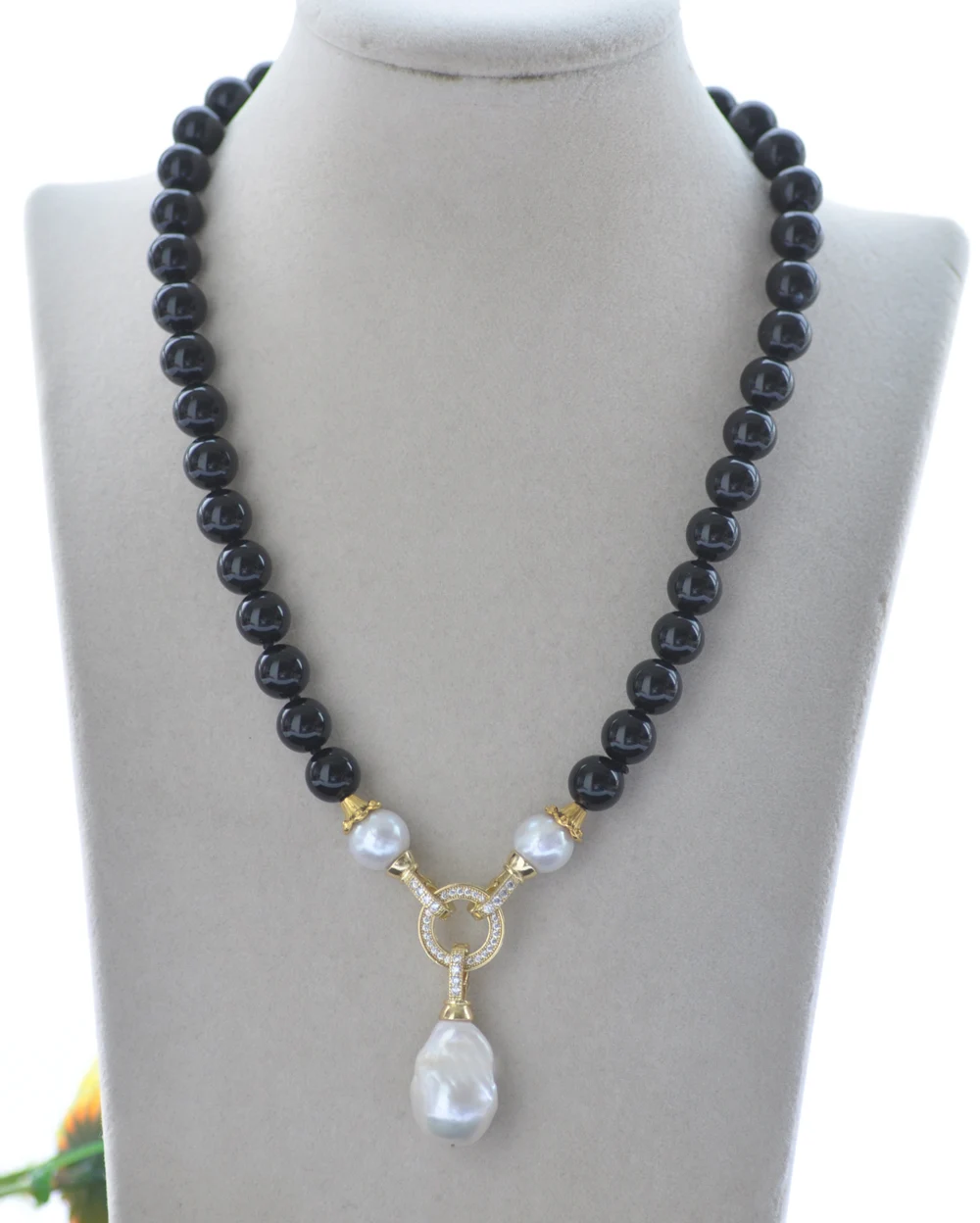 

MCT·STAR Z10772 18" 22mm White Drop Keshi Pearl Black Agate Necklace Pendant CZ