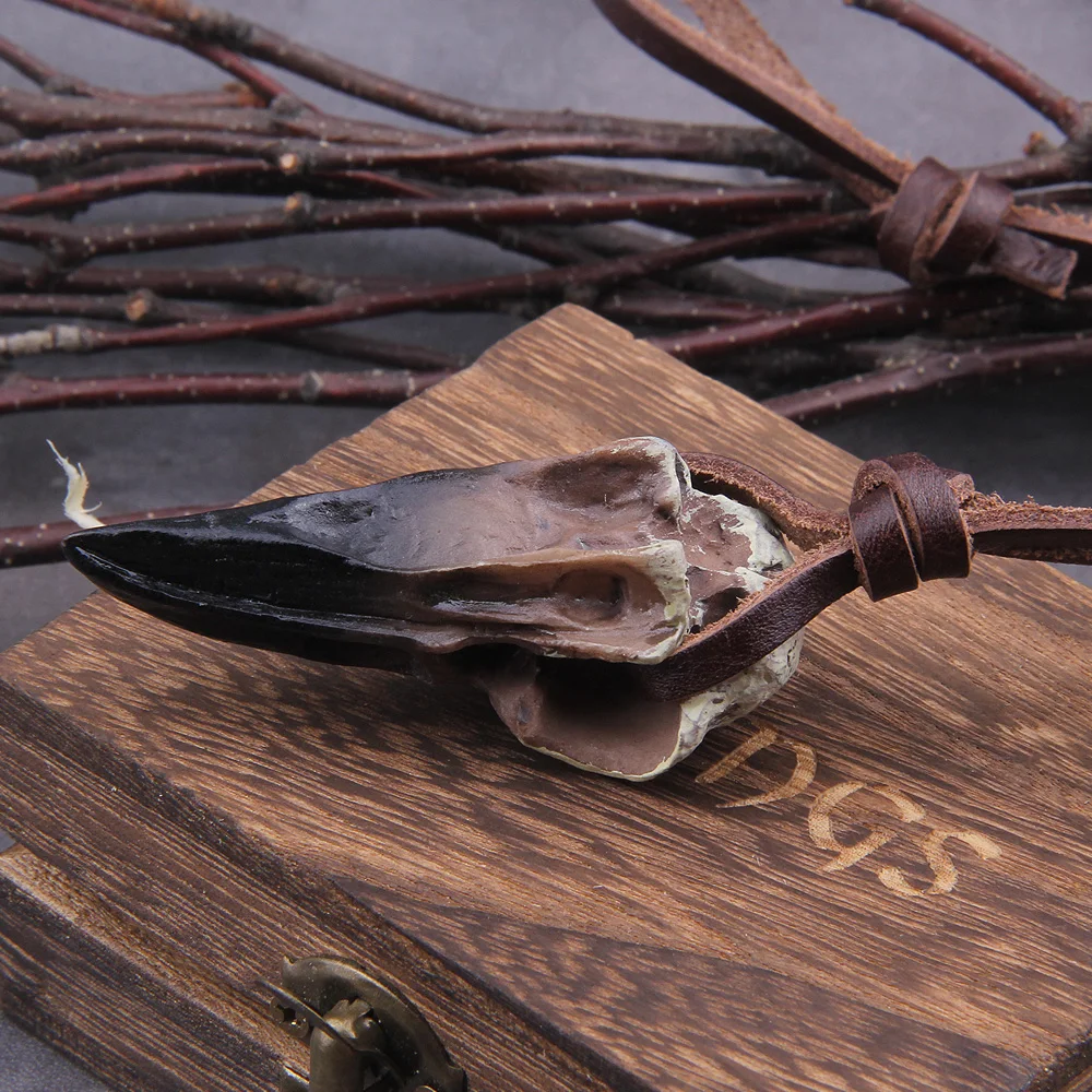 3D Goth Raven Skull Necklace Resin Replica Raven Magpie Crow Poe Gothic Gift,Halloween Raven Skull Necklace with wooden box view 4