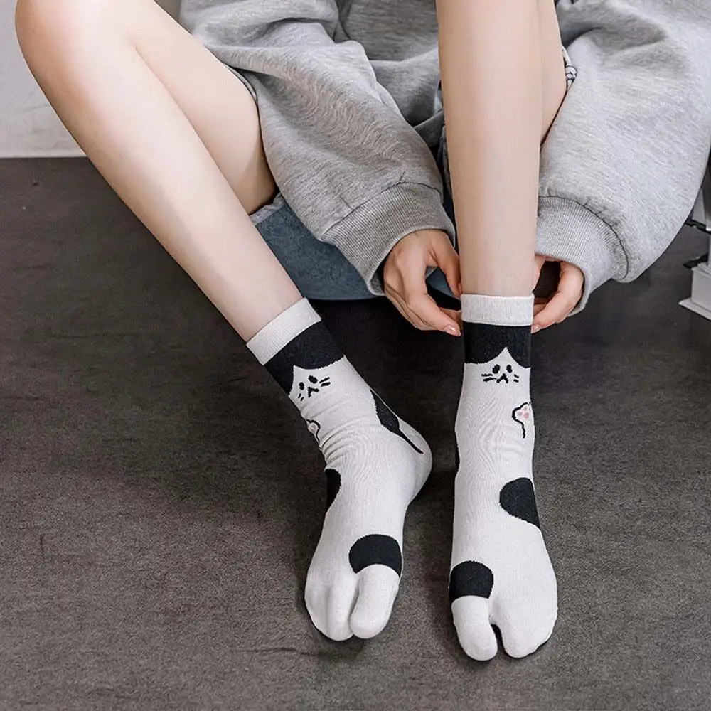 Japanese Harajuku Cotton Tabi Sock Funny Animal Jacquard Womens Two Toe Socks Cartoon Cat Cute Split Toe Socks