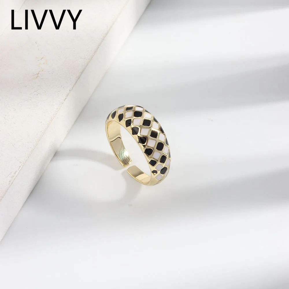 

LIVVY Simple Geometric Fashion Black And White Splicing Ring Female Valentine's Day Gift Fashion Temperament Jewelry