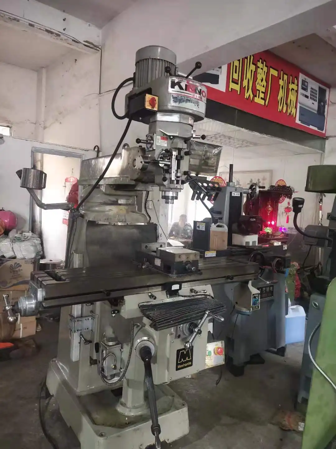 Fresadora usada 5H X eje Z, alimentación automática, 3 ejes, pantalla digital LED DRO