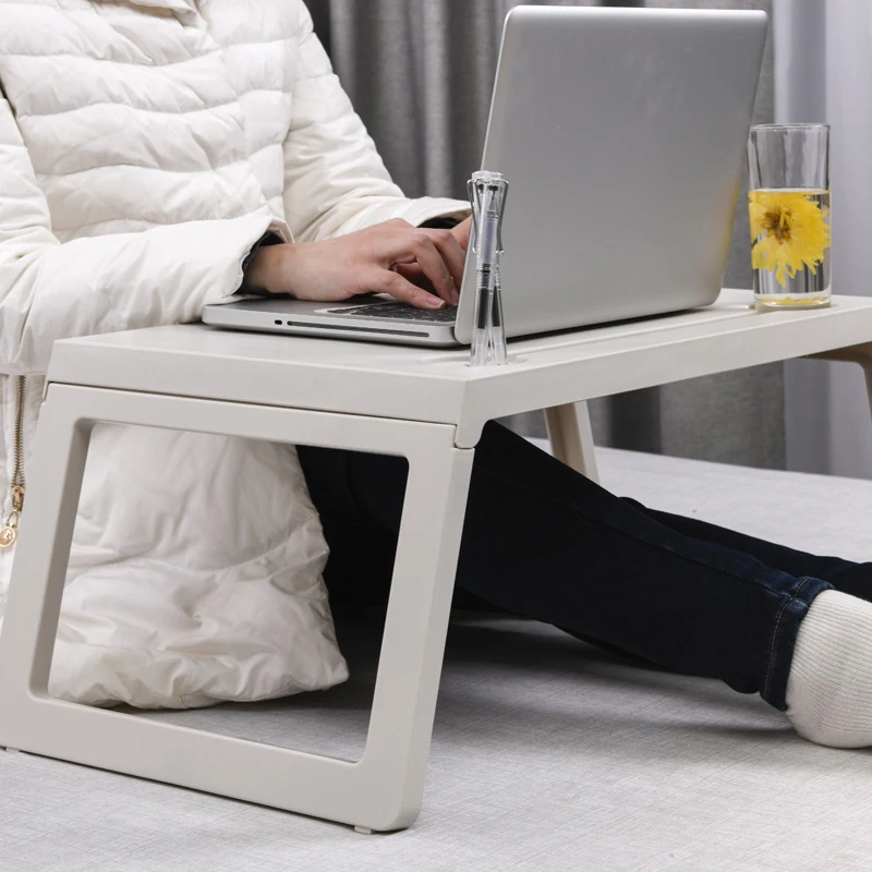 Scrivania da tavolo per Laptop per letto, vassoio per Computer in plastica con cassetto portaoggetti e Pad, portabicchieri, portapenne, scrivania pieghevole, mobili da tavolo
