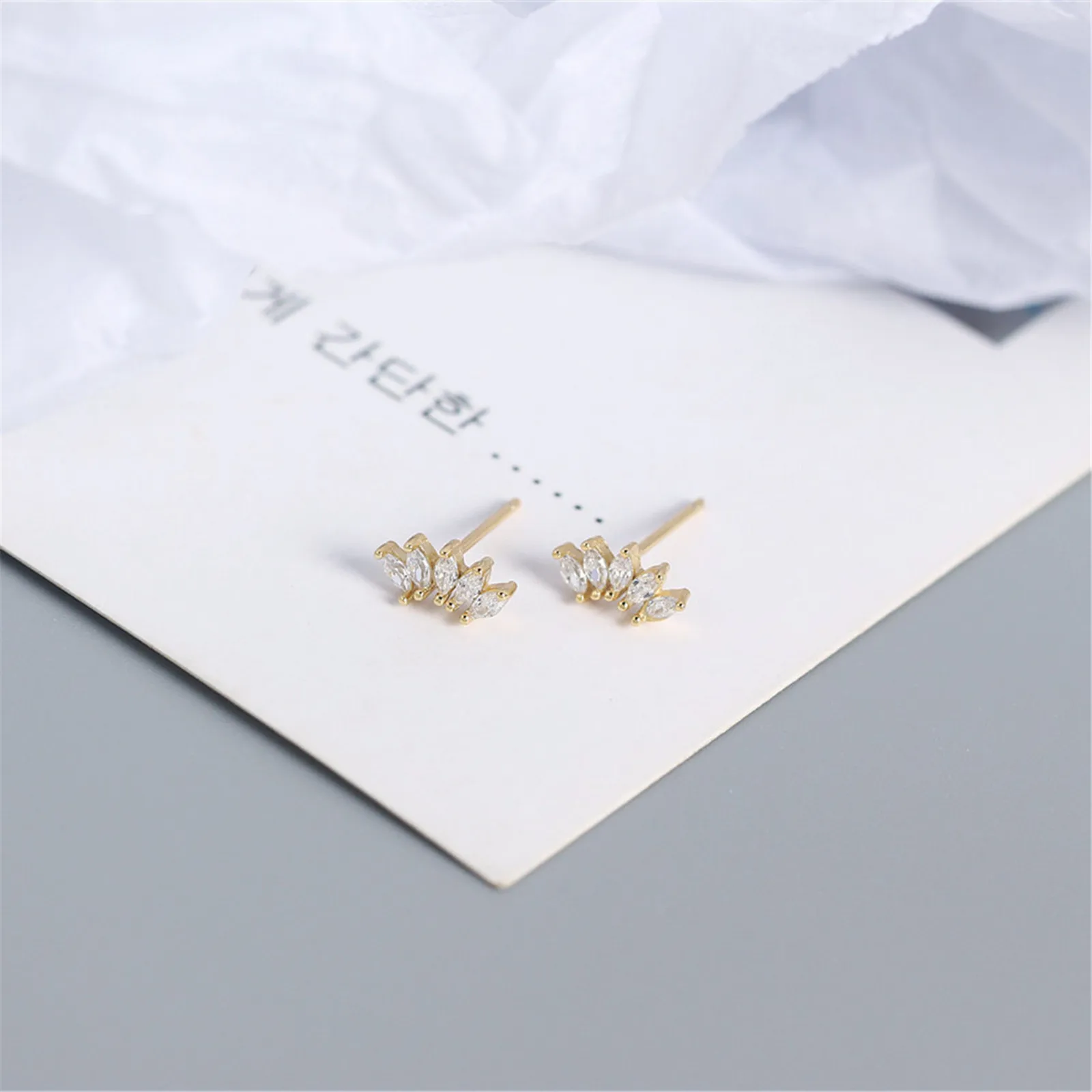 Fan Shape Sterling 925 Silver Stud Earrings with Horse Eyes' Zircon Diamond for Women Gold Color Ladies Jewelry Aretes