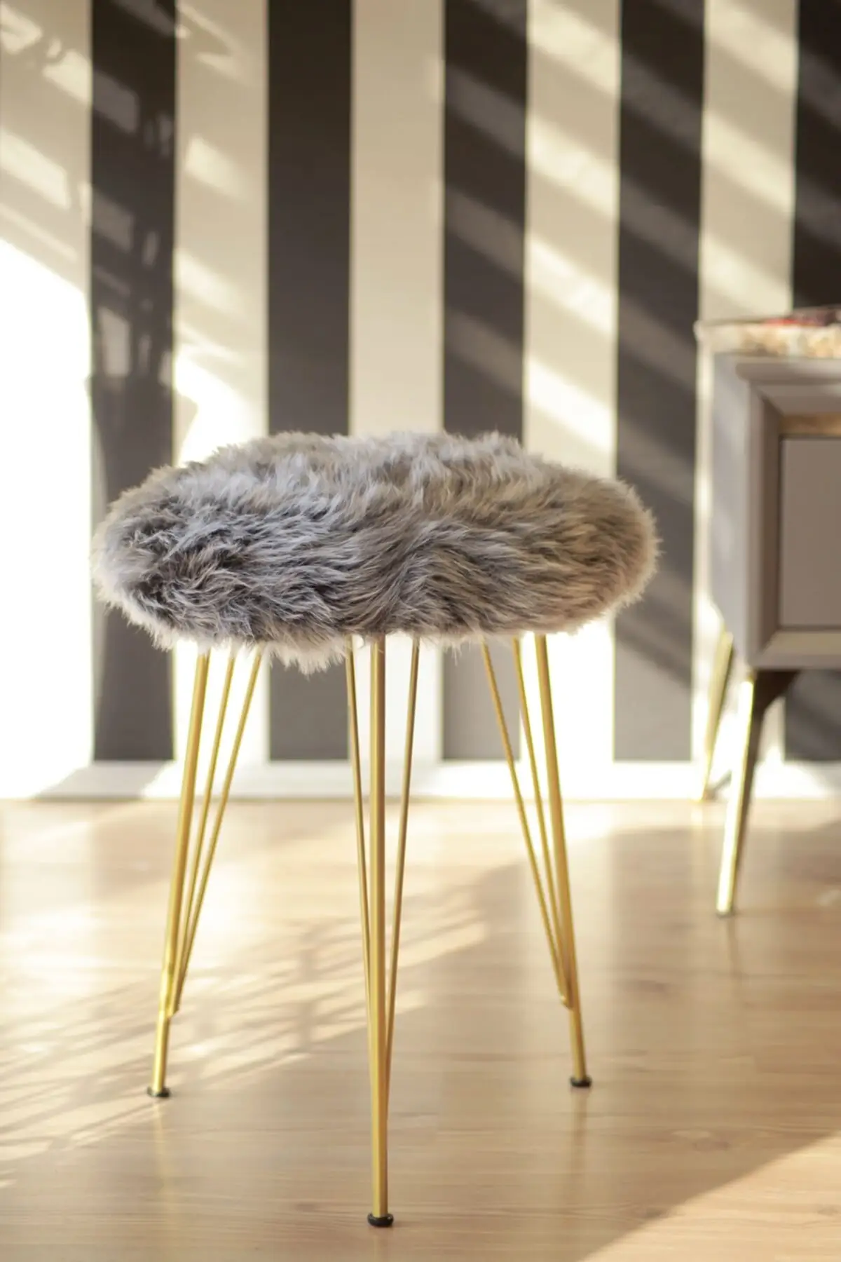 Mehlig Plüsch Puff Gold Metall Beine Rpp0567