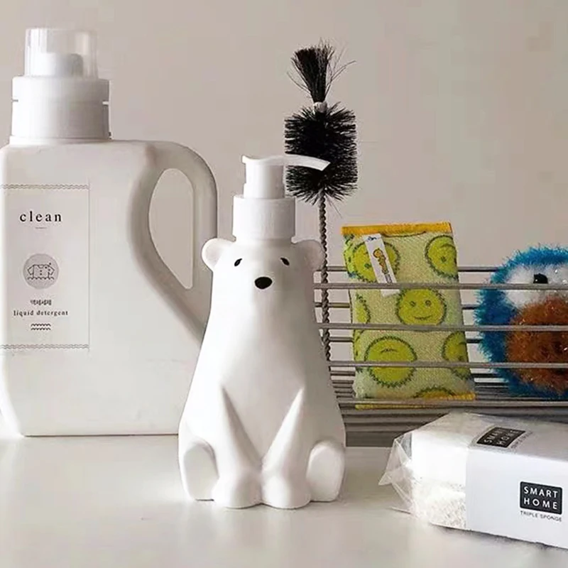 

Cute polar bear white bottled kitchen hand sanitizer universal portable bathroom shampoo lotion press bottle sanitary products