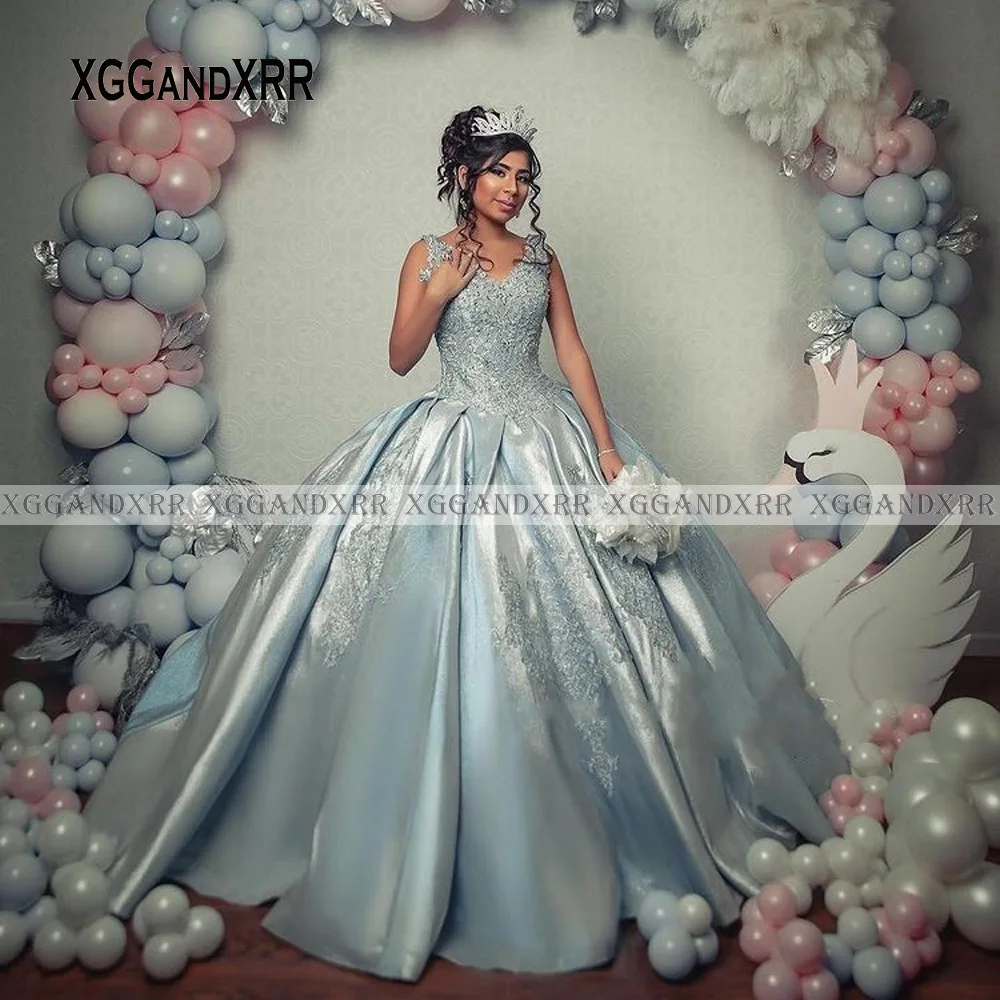 Gaun Sky Blue Quinceanera 2024 gaun pesta Applique leher V Perak gaun pesta gaun Prom manis 16 gaun pesta Satin Matte buatan kustom