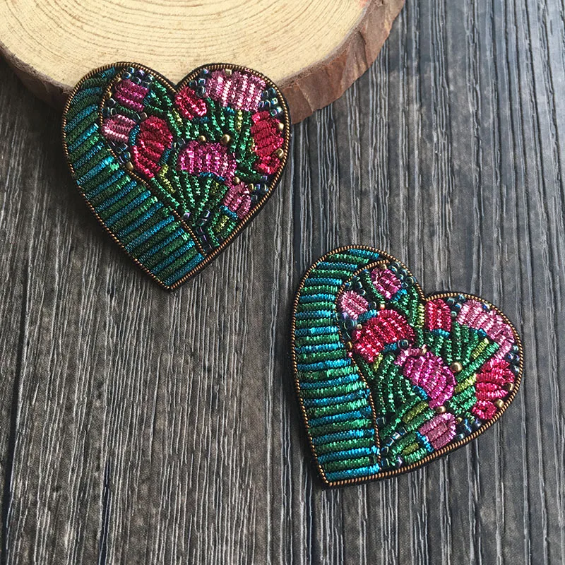 India metallic thread silk Cannetille hand embroidery Heart patch Badge Brooch Pin DIY cloth bag Applique Sewing Accessory boho