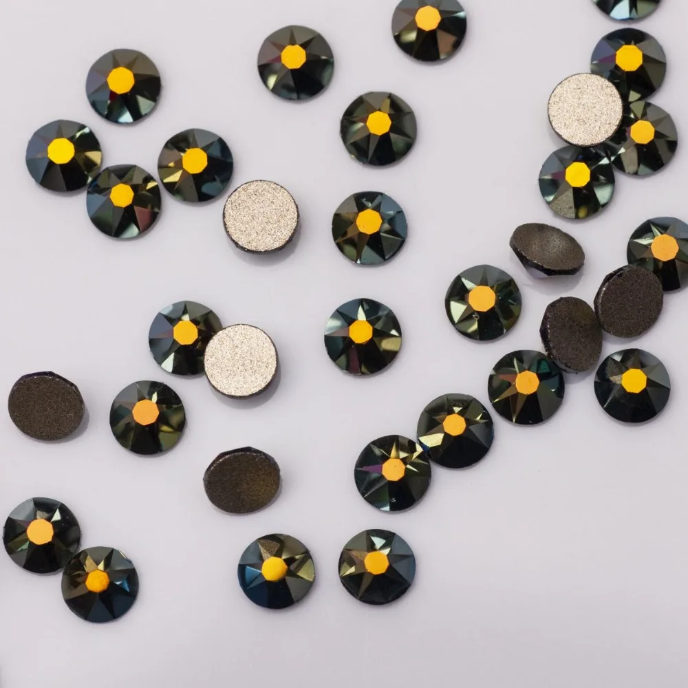 SW Colors Effect AB Color 8 große 8 kleine Facetten Nicht-Hotfix-Strasssteine aus Glas für Nagelkunst und Kleidungsdekoration – Detail 6