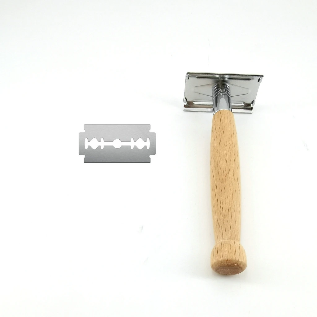 Wooden handle safety razor is used for men\'s beard shaving, natural, economical and environmentally friendly