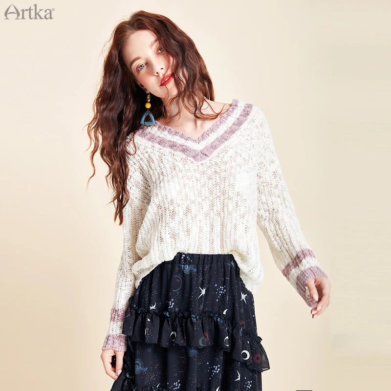 

ARTKA 2022 Spring New Women Knitwear Elegant Long Sleeve Loose Thin Sweater V-Neck Pullover Hollow Out Soft Knitwear YB25004C