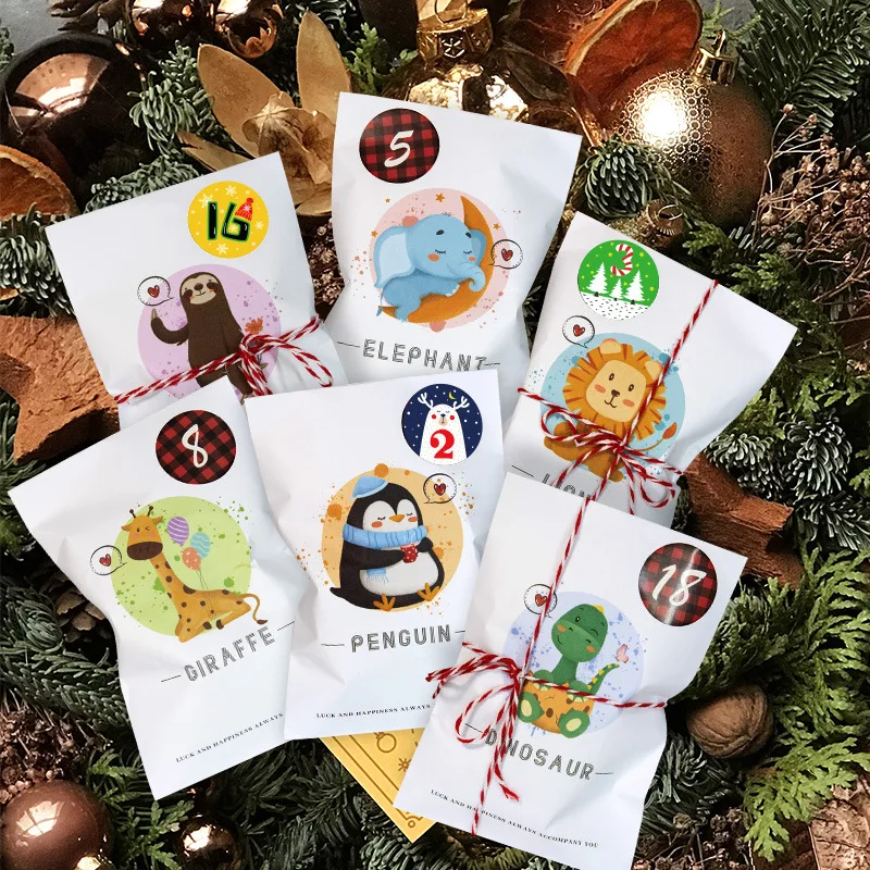 24sets Cartoon Christmas Advent Calendar Kraft Paper Gift Bags Party Favor Treats Cookies Packaging Xmas New Year Noel Navidad