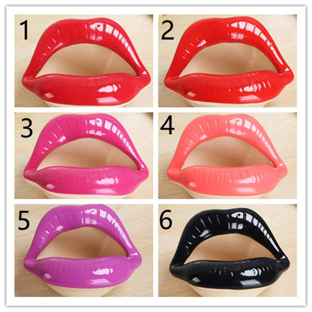 New 30pcs/lot Lips Ceramic Cigarette Ashtrays Creative Personality Mouth Smokless Ashtray Holder Home Decorations