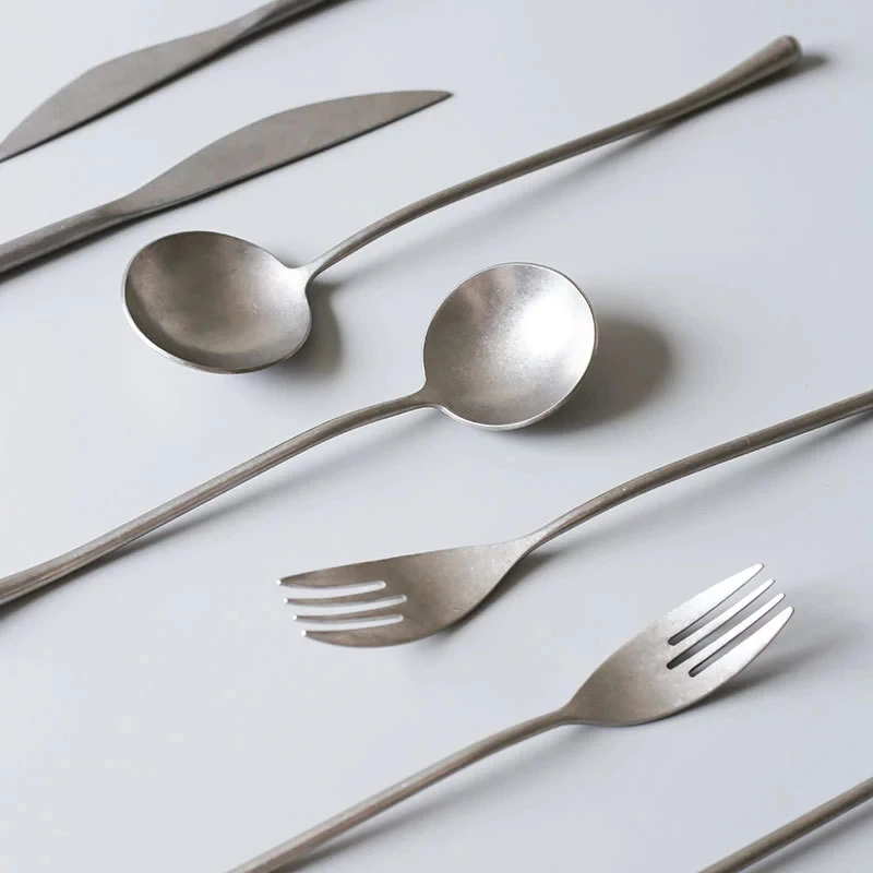 ANTOWALL 4pcs/Set Flatware High-grade Sliver Original Vintage Steak Cutlery Set 304 Stainless Steel Knife Fork Spoon Set Golden