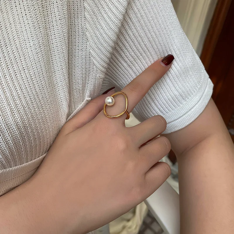 QMCOCOSilver Color Pearl Round Rings For Women New Fashion Simple Hollow Out Geometric Elegant Bride  Jewelry Accessories