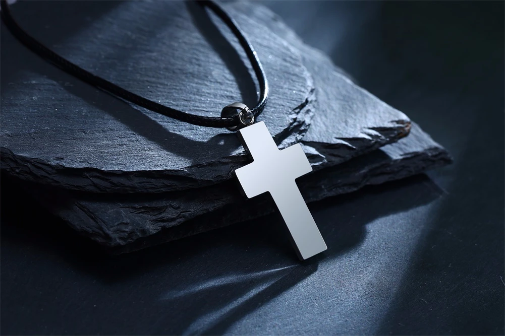 Kreuz Halskette Männer, Schwarz Carbon Faser Latin Kreuz Anhänger, Edelstahl Kanten Anhänger Gentleman Schmuck – Detail 4