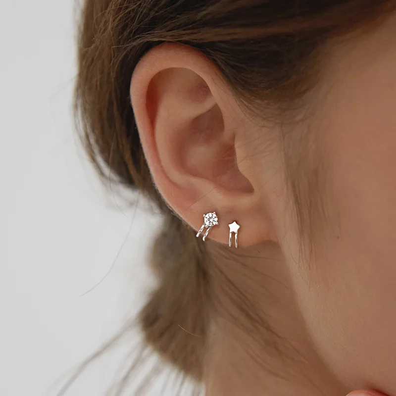 Pendientes de Clip de estrella para mujer, aretes de cristal de circón sin perforaciones, joyería Simple de Corea, Punk, estudiante femenino