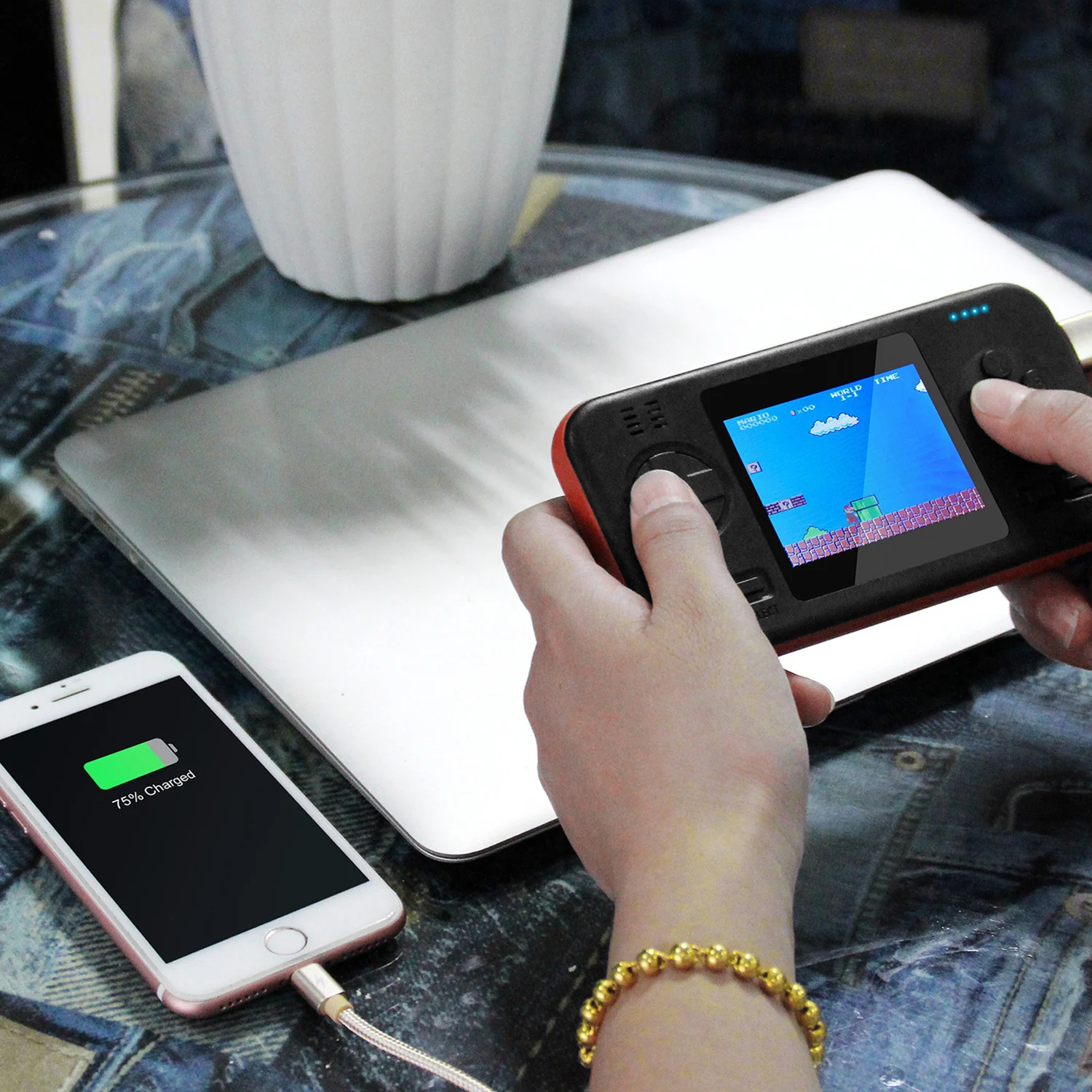 Bevigac 재미있는 휴대용 게임 콘솔, 파워 뱅크 내장 416 클래식 게임, 성인 친구 가족 생일 크리스마스 선물