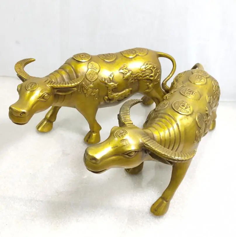 

China brass recruit wealth cow crafts statue A pair