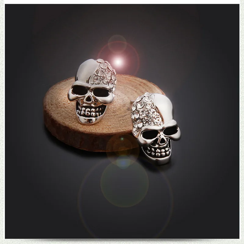 High Grade Rock Punk Crystal Skull Earrings Unisex Hip Hop Rhinestone Stud Ear Jewelry Party Gifts Halloween Acc Drop Shipping - view 6