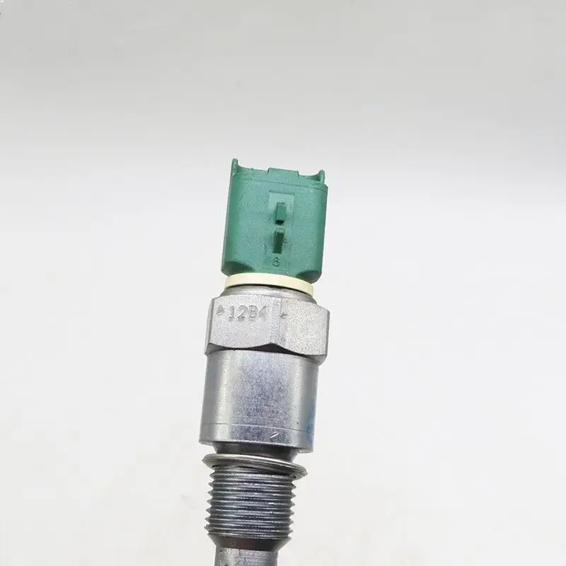 Brand 3 PIN Genuine Oil Sensor Oil Level Sensor 1131G2 For Peugeot 207 301 3008 308CC RCZ 307SW 508 Citroen C4L DS 1.6T view 3