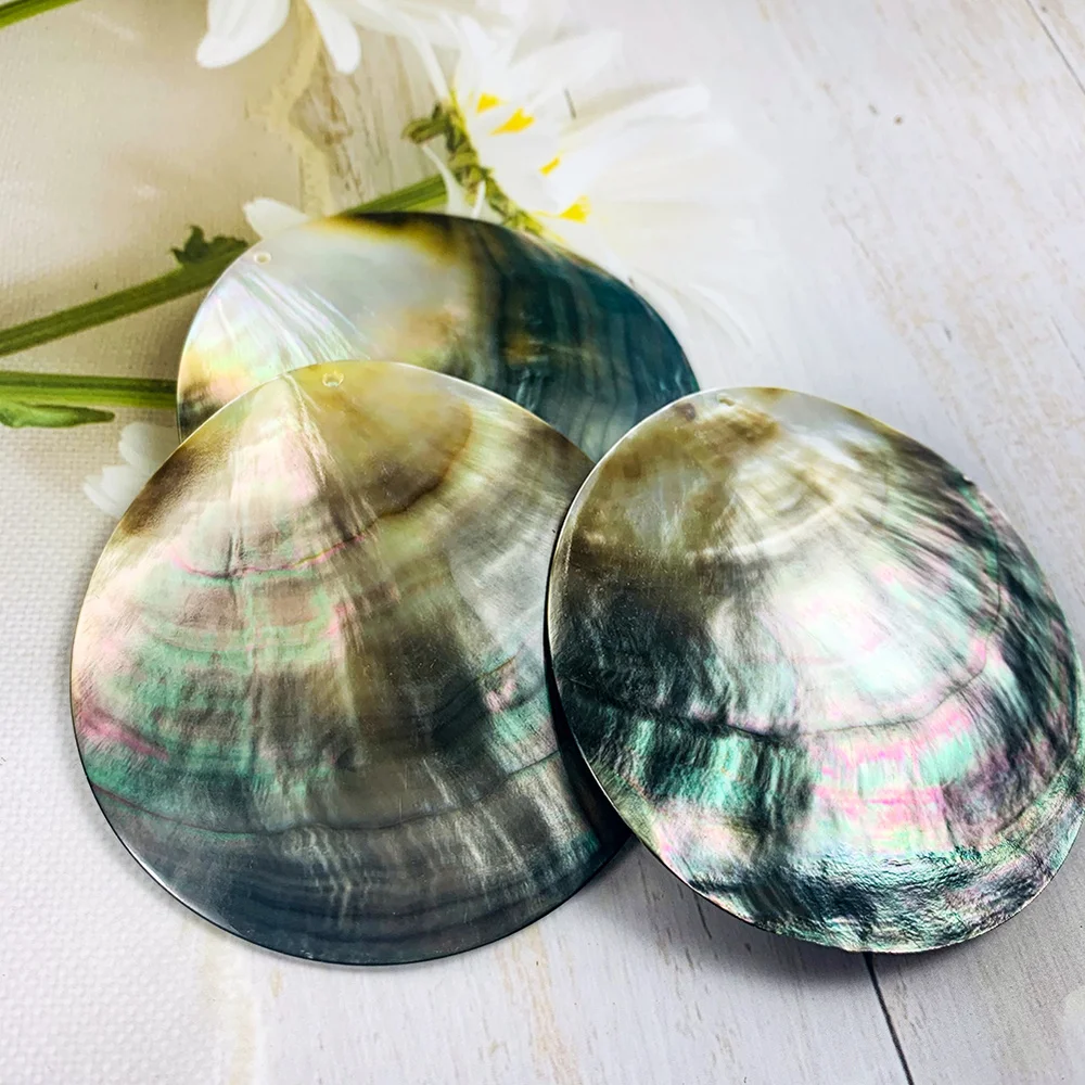 2PCS Natural Shell Round Disc Seashells Beads Mother of Pearl Shell Charms for Earring Necklace DIY Jewelry Making Diameter 60mm