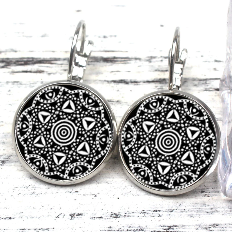 

New Retro Mandala Earrings Fashion Women's Jewelry Henna Glass Cabochon Earrings Om Symbol Buddhist Zen Earrings Diy Women Gift