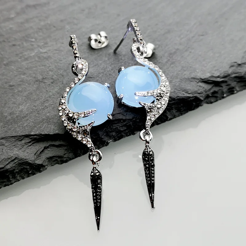 2019 Angel Wings Long Earings Blue Moonstone Crystal Leaf Earrings for Women Vintage Elegant Wedding Statement Brincos Jewelry