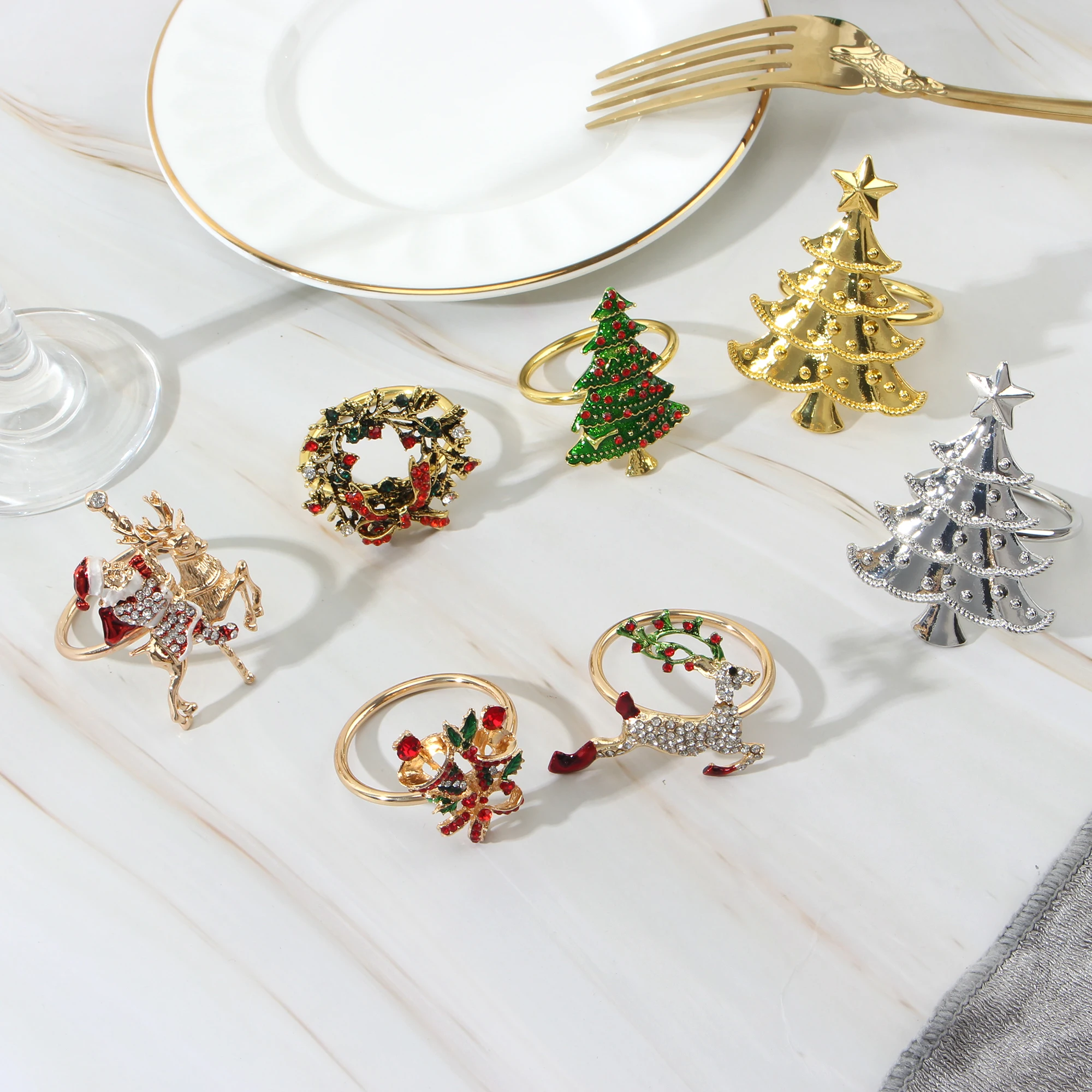 Metal Christmas Tree Napkin Buckle Bow Flower Wreath Mouth Ring Napkin Ring Wedding Hotel Table Supplies Circle Decoration Gifts