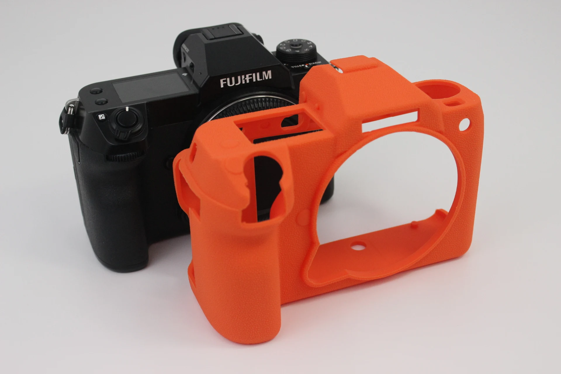 Silicone Rubber Case Body Cover Protector Frame Skin Housing for Fujifilm Fuji GFX 100S GFX100S Mirrorless Digital Camera