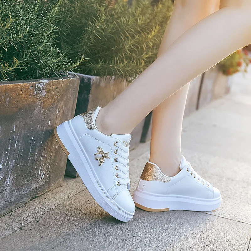 White Shoes Women Sneakers Casual Platform Fashion Rhinestone chaussures femme bee Lady footware Walking shoes ST351