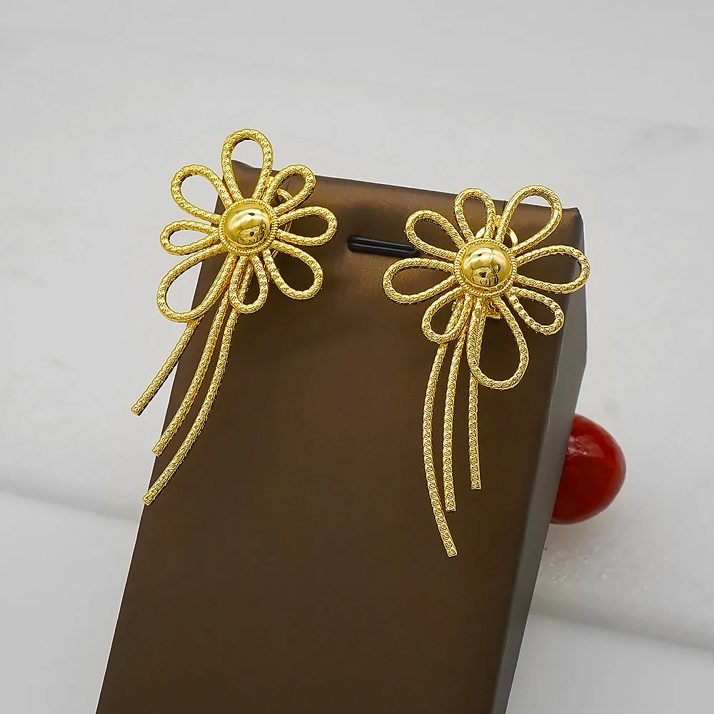 Fine Statement Unusual Gold Color Drop Earrings For Women Vintage Geometric Flower Shape Dangle Female Earrings Trend Jewelry