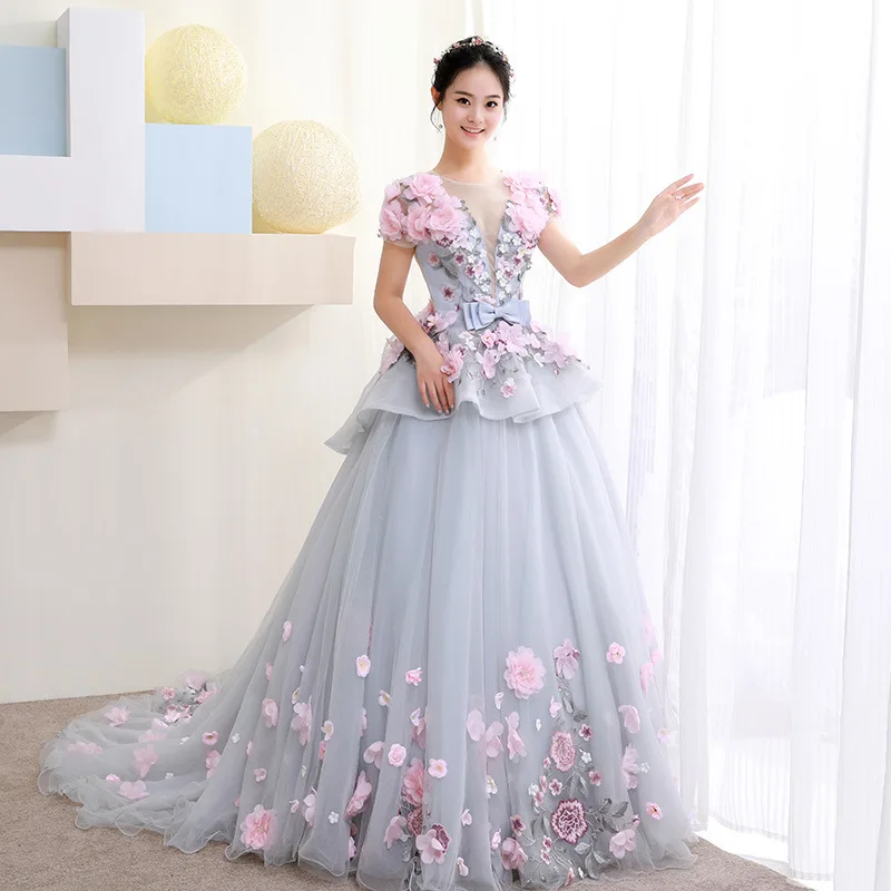 Vestido de quinceañera de manga corta, traje de baile de cola larga, apliques de flores azules y grises de ensueño, novedad de 2023