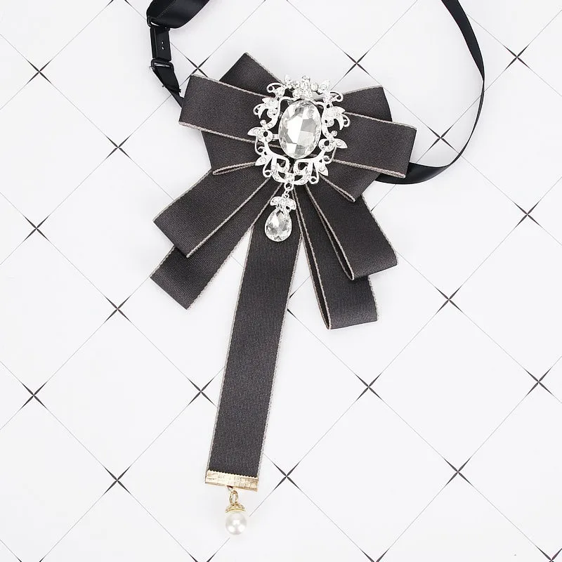 Gorgeous Bow Tie Vintage Luxury Lady Head Diamond Pearl Ribbon Tassel Brooch Chic Girls Elegant Costume Jewelry Collar Pin