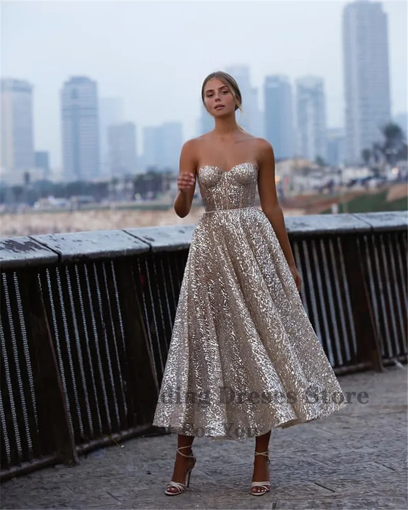 Verngo-Vestidos de Noche de línea A dorados brillantes, escote Corazón, corpiño ajustado hasta el tobillo, vestidos de graduación, vestido de fiesta de boda 2021