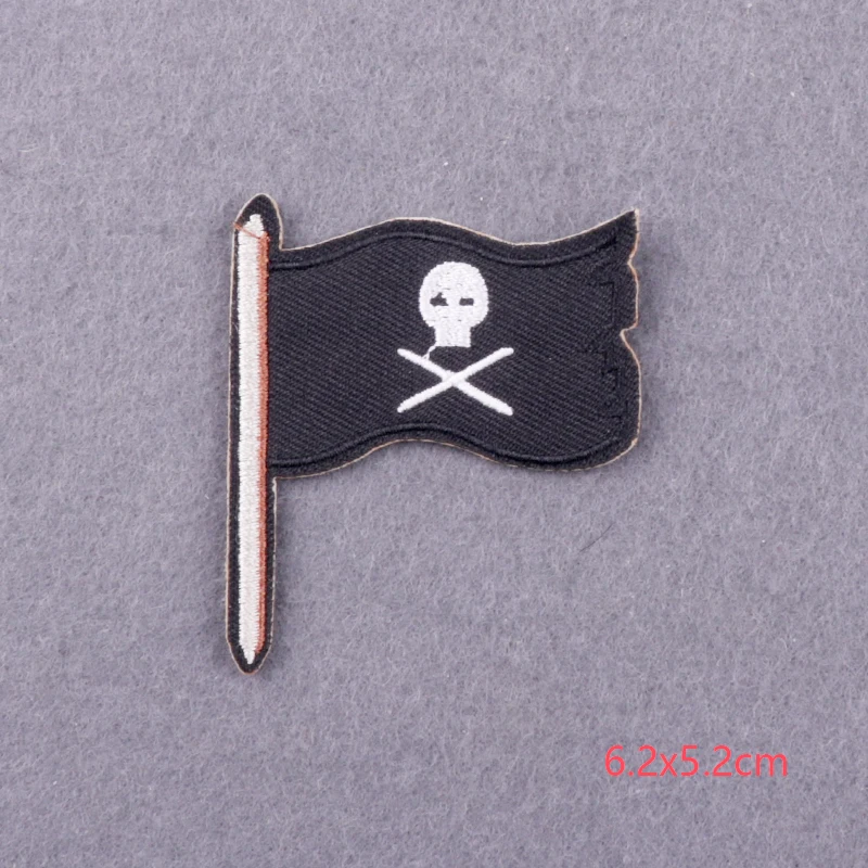 Punk Pirate Embroidered Patch On Clothes Compass Iron On Patches For Jacket Clothing DIY Dangerous Skull Patch Badges Stickers