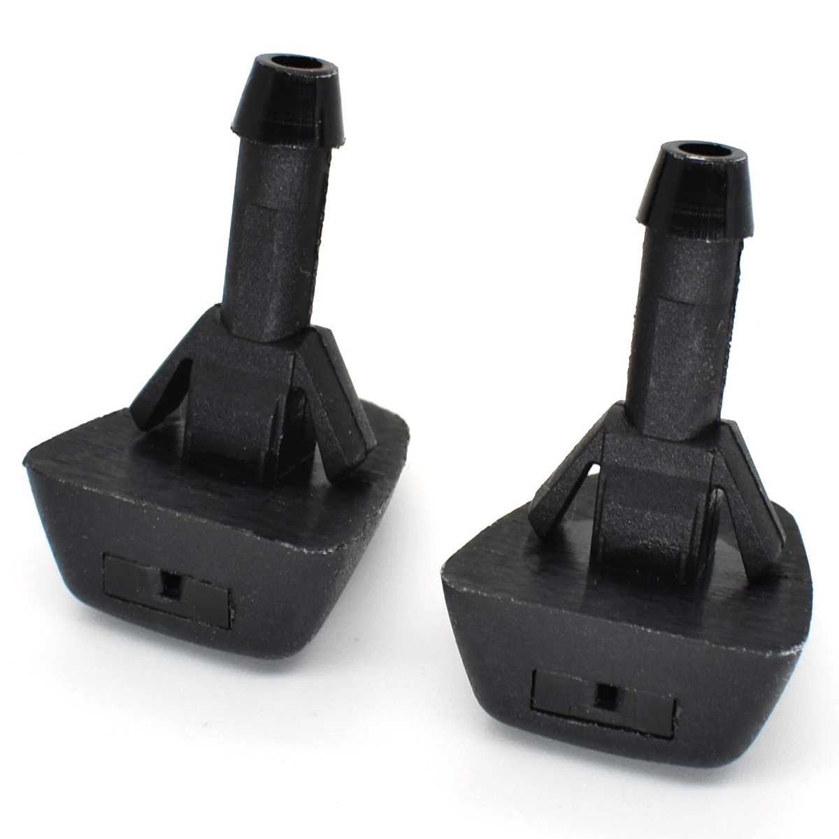 2x Front Windshield Wiper Washer Nozzle Spray Jet For Volvo C30 V40 S40 V50 C70 S70 S80 XC70 XC90 30655605 7845009 Water Nozzles