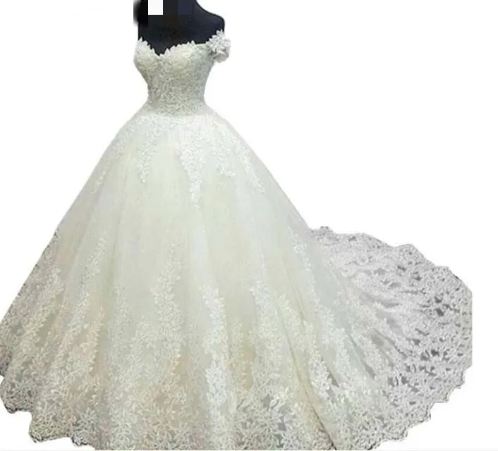 

Plus Size Lace Ball Gowns Wedding Dresses 2019 Vestido De Noiva Floor Length Vintage Lace Off Shoulder Ivory Sexy Bridal Gowns