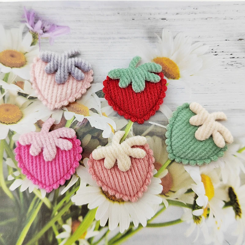 50 Stück/Lot 2,5*2,8CM Kleine Erdbeer-Applikationen zum Aufnähen für handgemachte Kleidung, Hüte, Nähzubehör, DIY Haarspangen-Zubehör, Patches – Detail 2