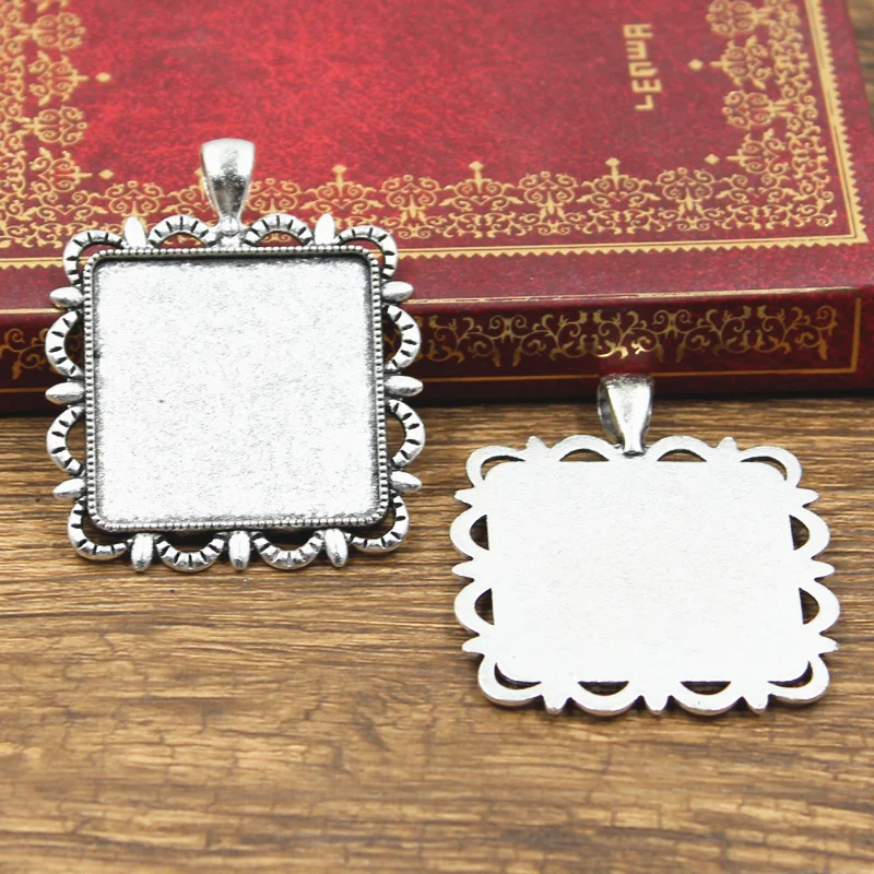 2pcs Fit 30mm Square Glass Cabochon Base Setting Hot Antique Bronze Silver Color Color Pendant Tray For Jewelry DIY Making