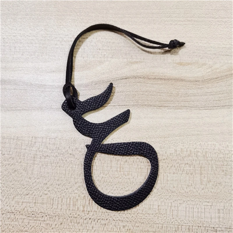 Nuovo personalizzato di lusso in vera pelle naturale carattere alfabeto lettera araba portachiavi zaino ciondolo donna borsa fascino