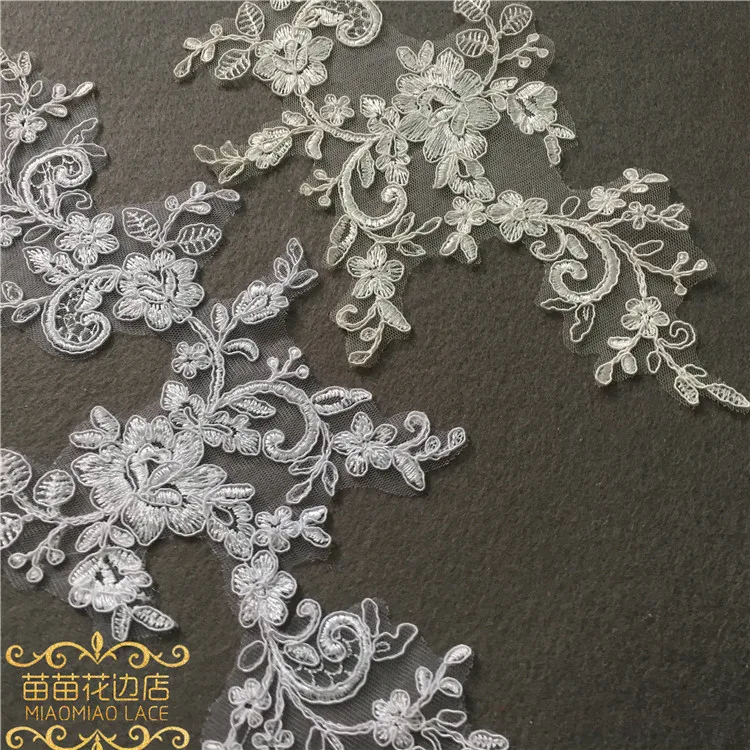 1Pair/2pcs Ivory White Embroidery Lace Flowers Applique Trim Veil Diy Handmade Materials Wedding Dress Decoration Accessories