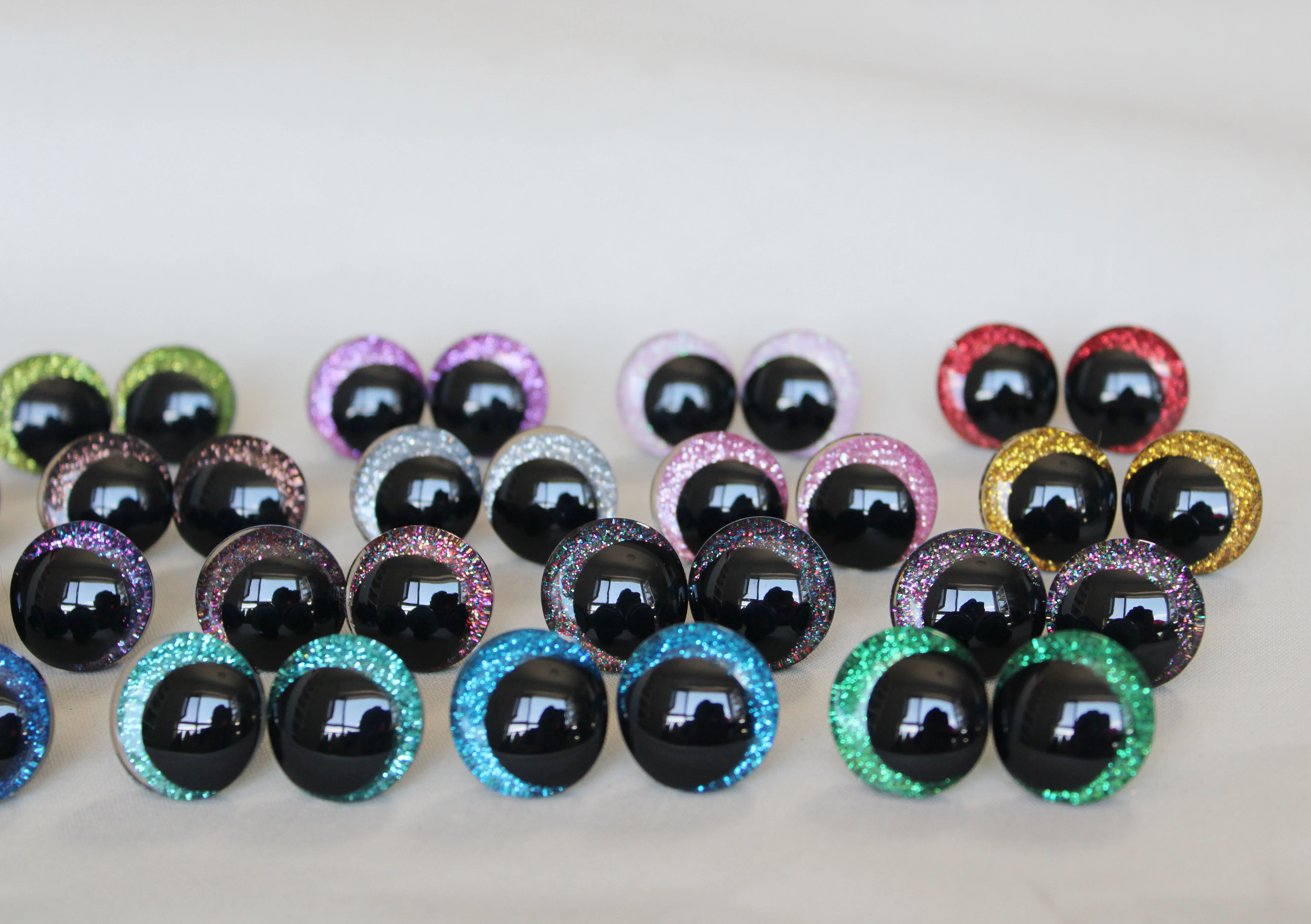 100 Stück/Los 12mm 14mm 16mm 18mm 20mm 25mm 30mm Komische 3D-Glitzer-Spielzeugaugen Lustige Puppenaugen mit Unterlegscheibe für Plüsch-Bastelarbeiten -N19 – Detail 1