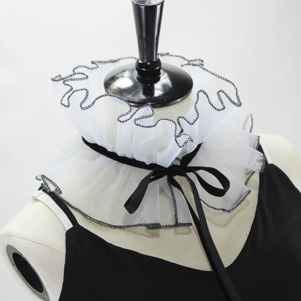 Stage Photo Girl Literary Style Fake Collar Necklace Small Ralph Collar Wooden Ear Clown Collar