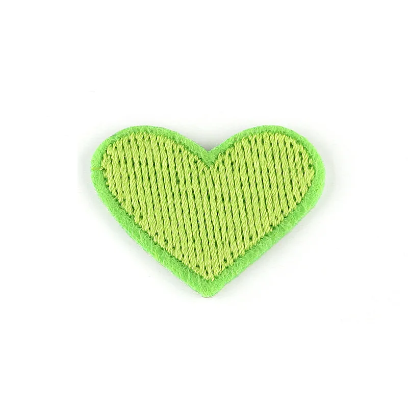 20pcs Della Miscela di Colori Mini Cuore di Patch Del Fumetto Carino Adesivi per I Vestiti Del Bambino Scarpe Cappelli Borse Iron On Sew On tessuto