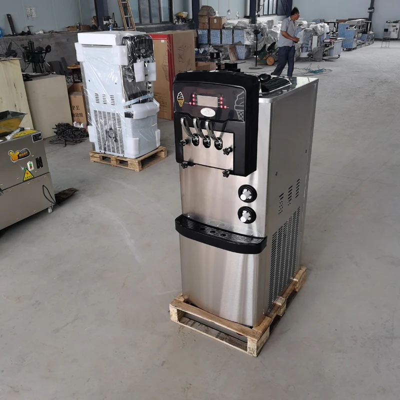 ร้านอาหารเชิงพาณิชย์เครื่องไอศกรีมนุ่ม 3 หัวฉีดเครื่องไอศกรีมสามสีเครื่องไอศกรีมความจุขนาดใหญ่