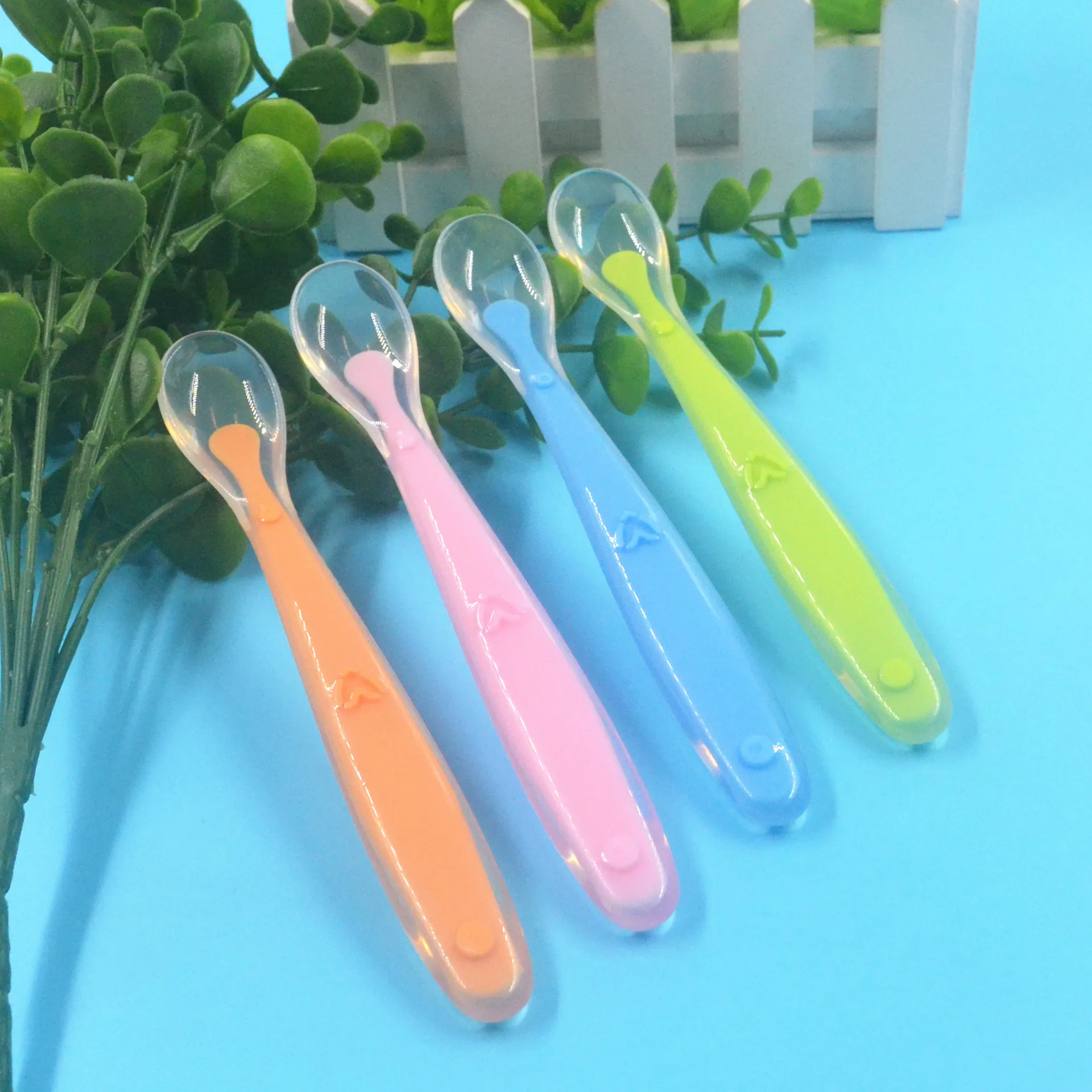 Baby Spoon Silicone Soft Sensing Temperature Spoon Kitchen Children Tableware Healthy Infant Soup Ladle