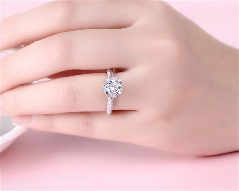 Classic Solid 925 Sterling silver wedding Ring Luxury Round Diamond party Engagement Rings for women Jewelry Gift Wholesale